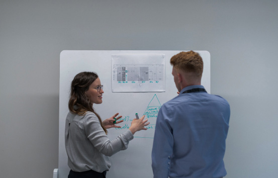 Native vs hybrid apps: Key points to help you decide the best way forward